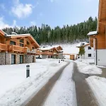 Dağ evi Tauernlodge Eben C1